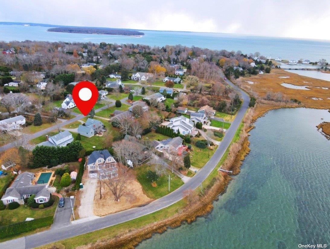 455 Fred Street, New Suffolk NY
