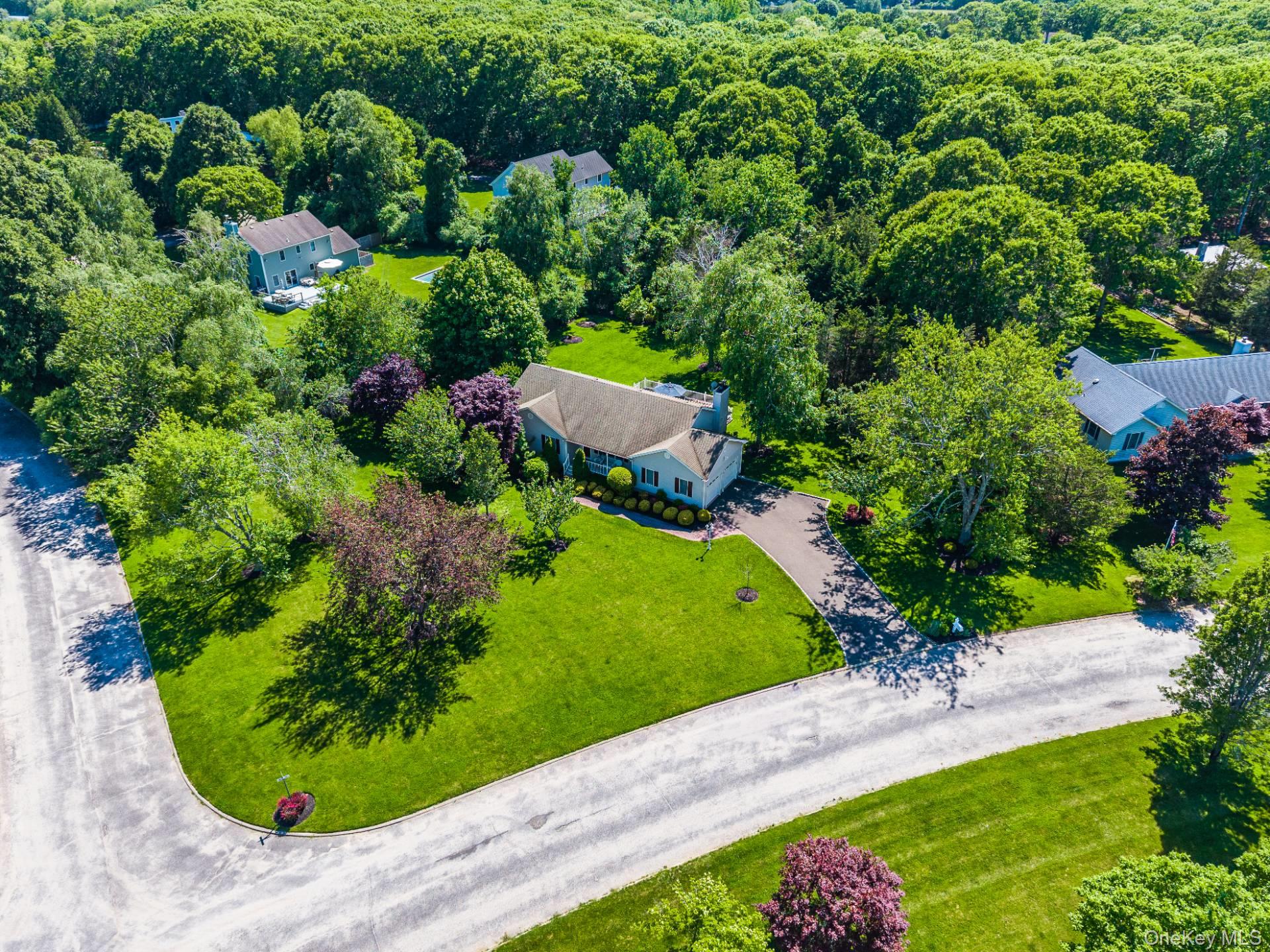 575 Willow Drive, East Marion NY