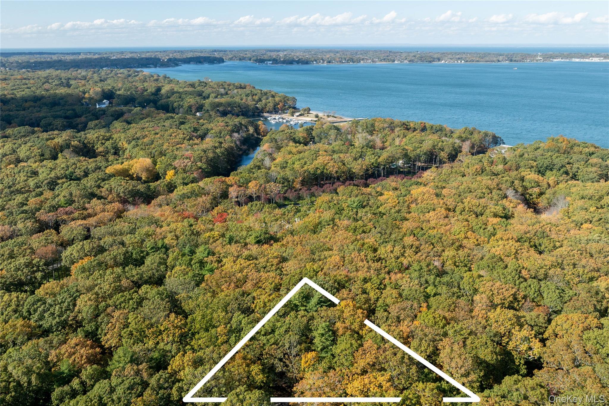11195 N Bayview Road, Southold NY