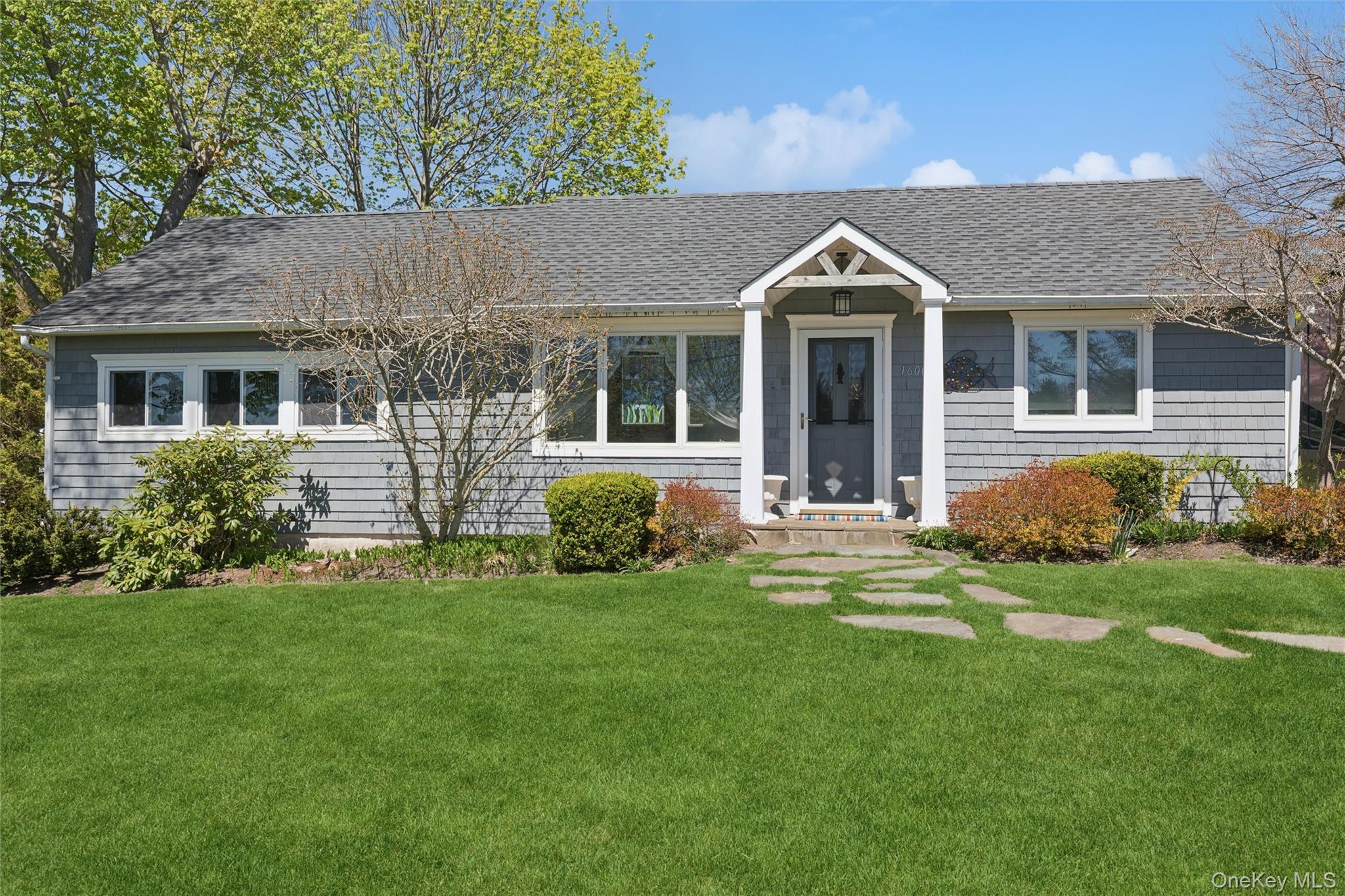 1600 Captain Kidd Drive, Mattituck NY