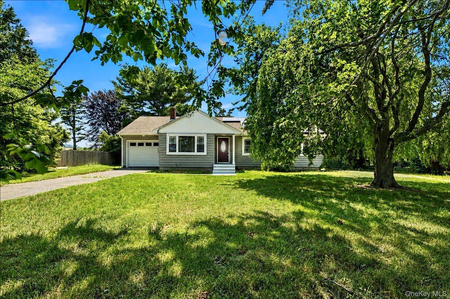 725 Peconic Lane, Peconic NY