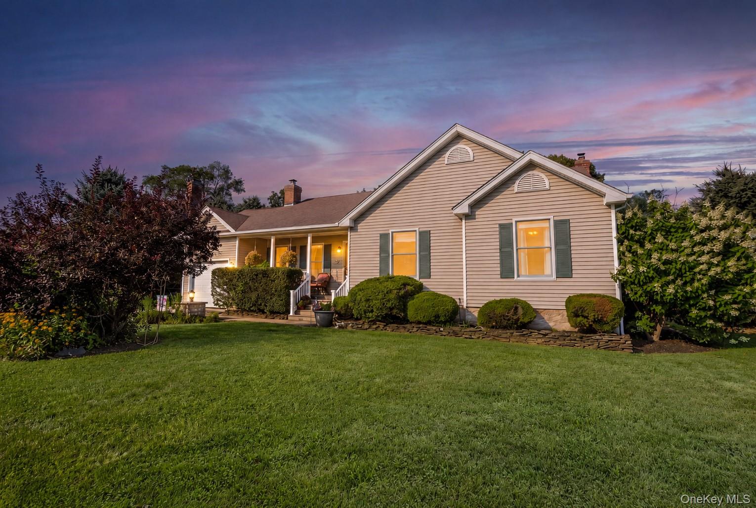 2200 Aldrich Lane, Laurel NY