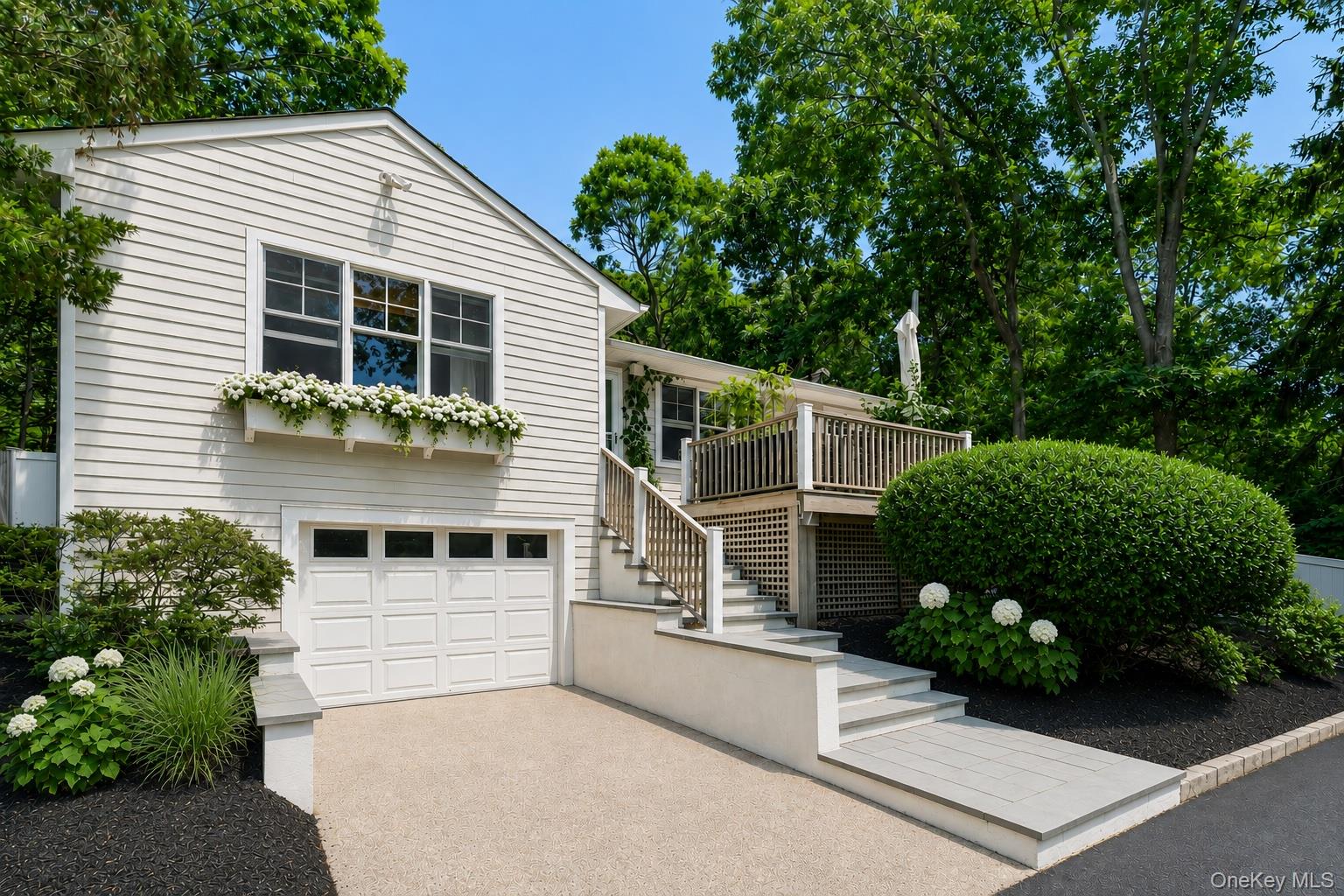 2705 W Creek Avenue, Cutchogue NY
