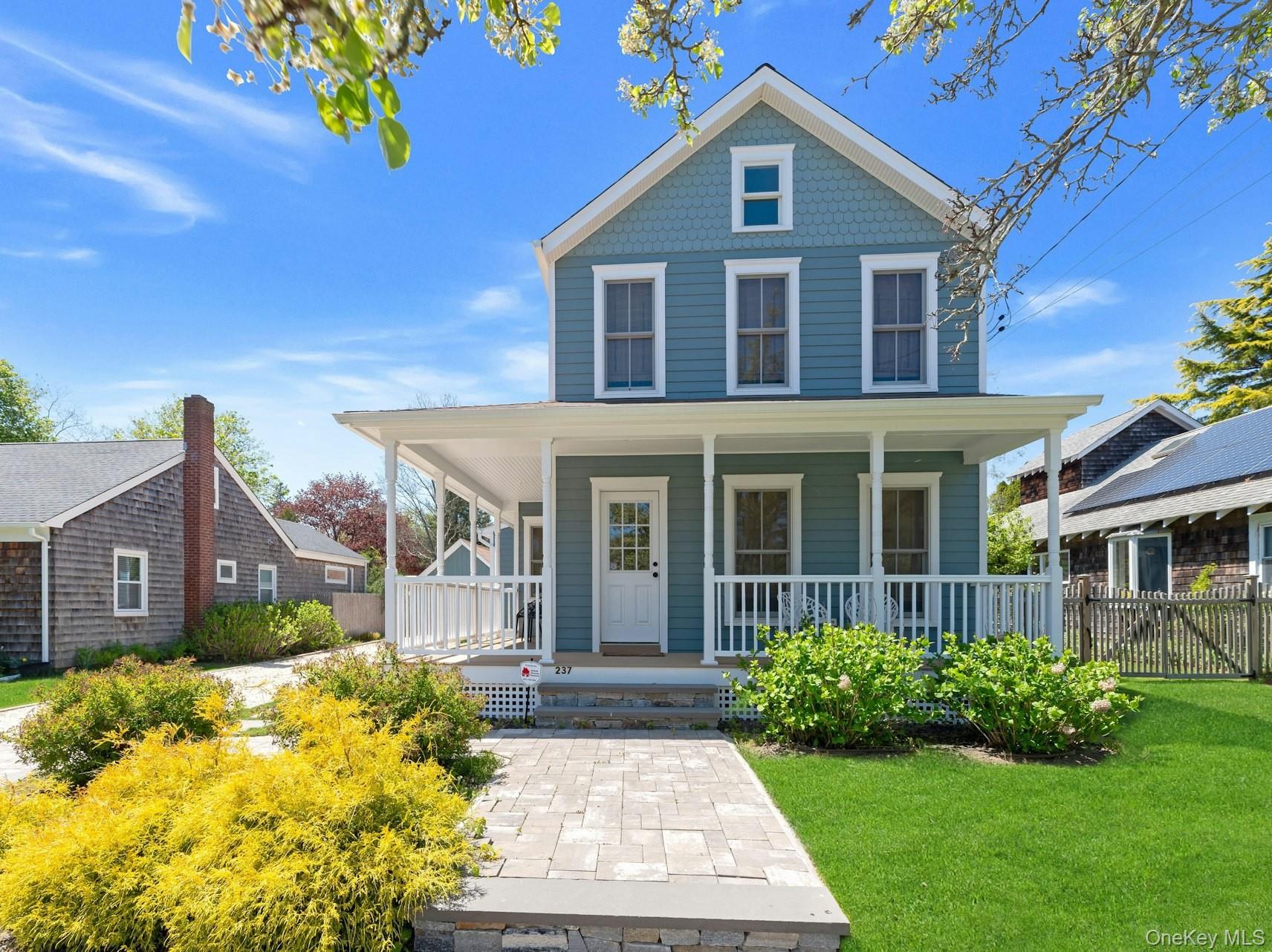 237 6th Street, Greenport NY