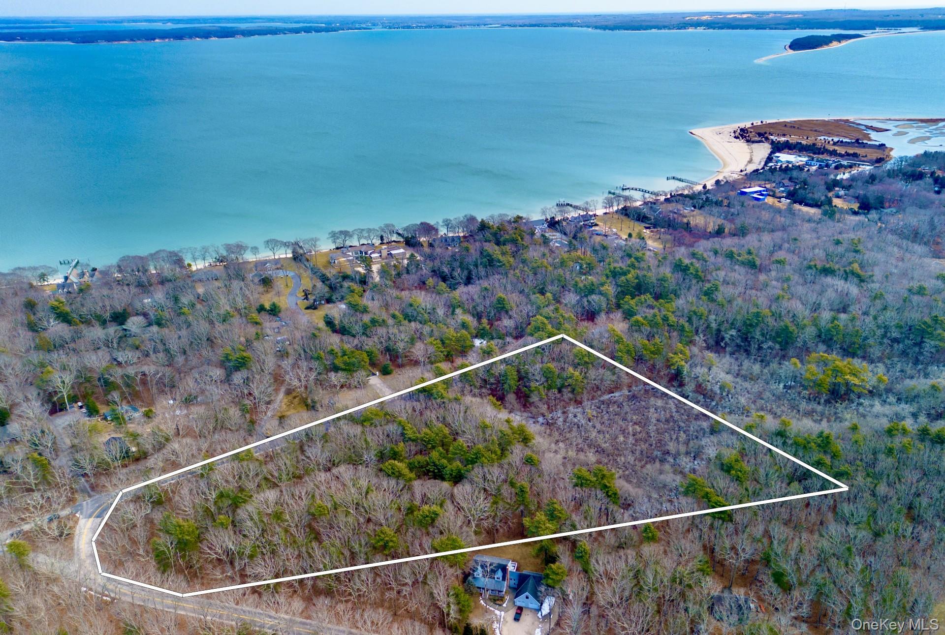 11200 N Bayview Road, Southold NY
