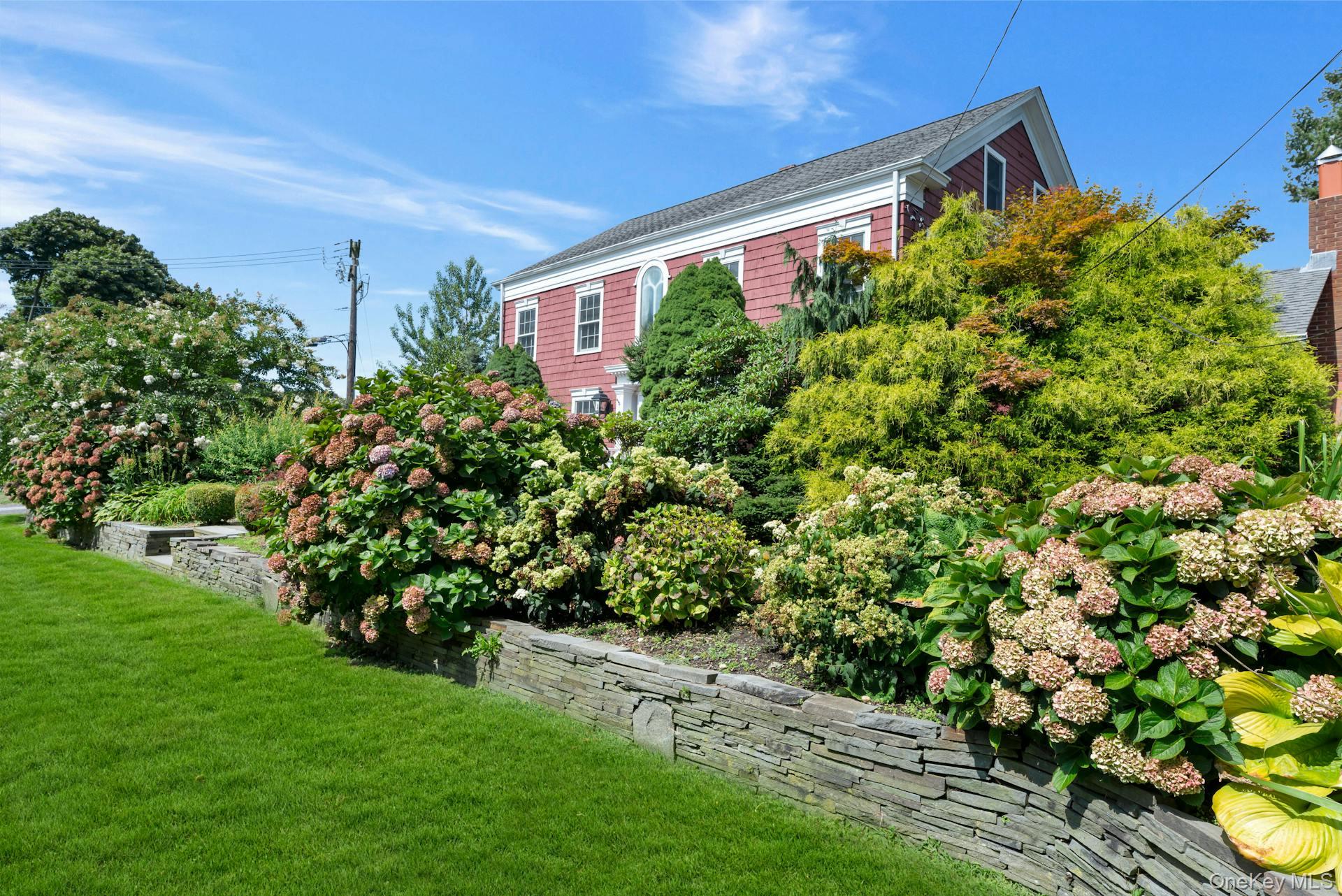15405 Main Road, Mattituck NY