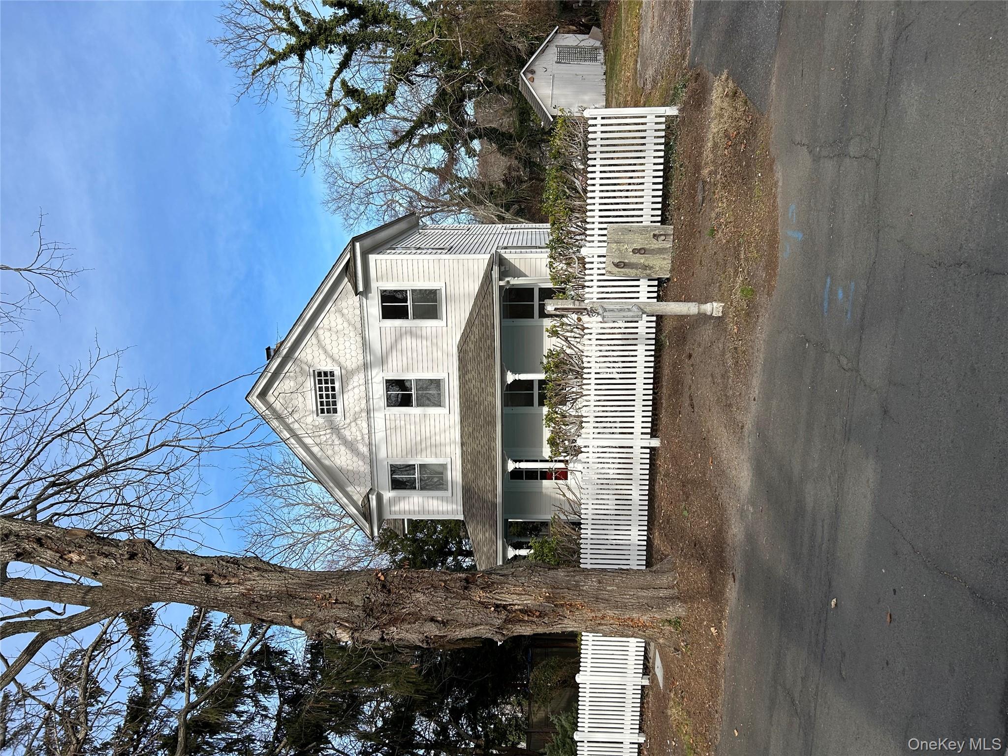 685 Orchard Street, New Suffolk NY