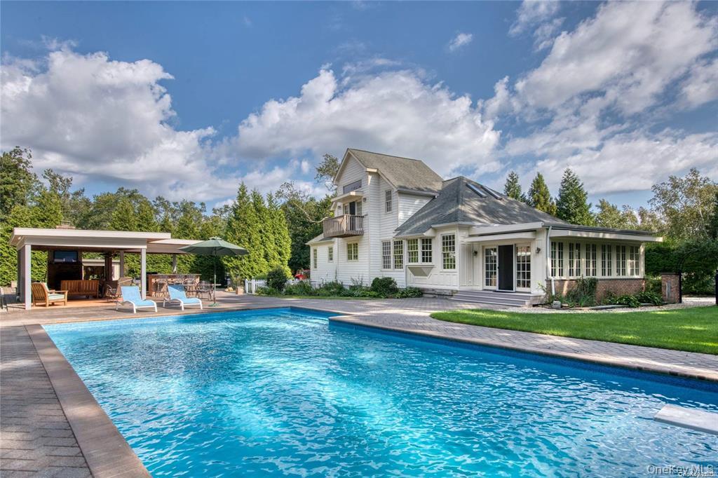 11003 Main Road, East Marion NY