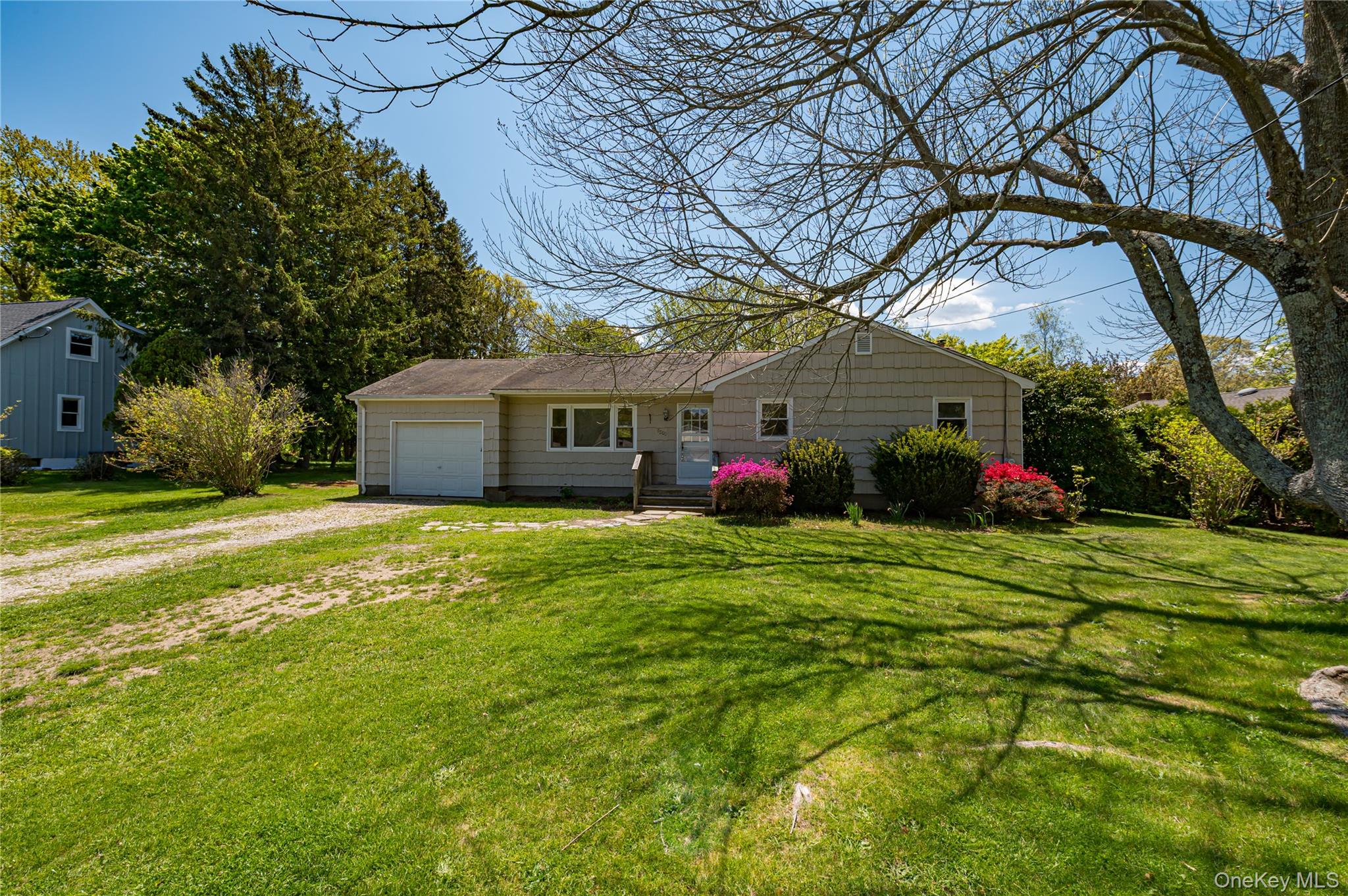 6200 New Suffolk Avenue, Mattituck NY